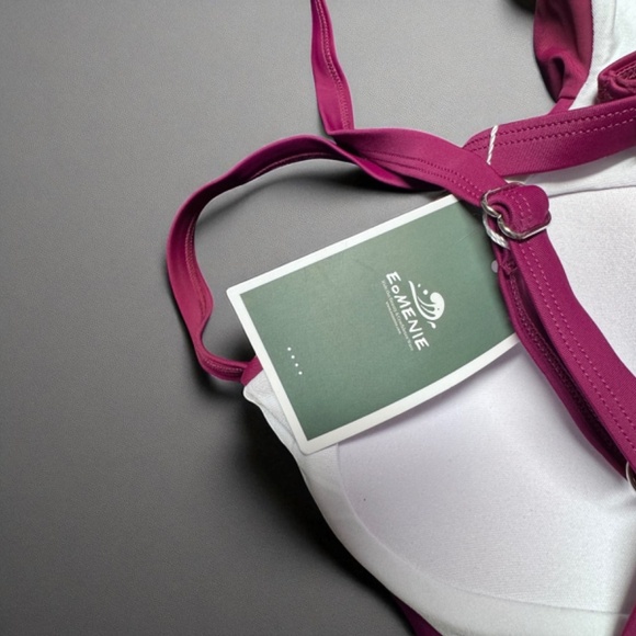 Dive into Glam: Stunning Red Wine One Piece Swimsuit - Size Small 🍷 (NWT) - Picture 7 of 10